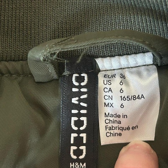 H&M DIVIDED green bomber jacket Size 6 - Picture 3 of 6